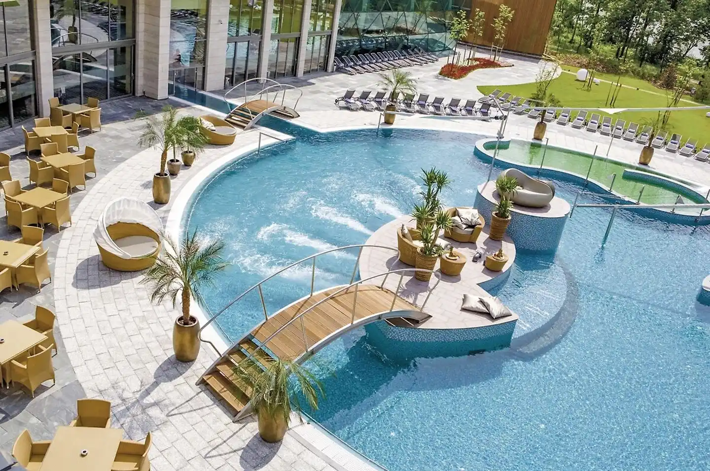Spirit Hotel & Thermal Spa Pool