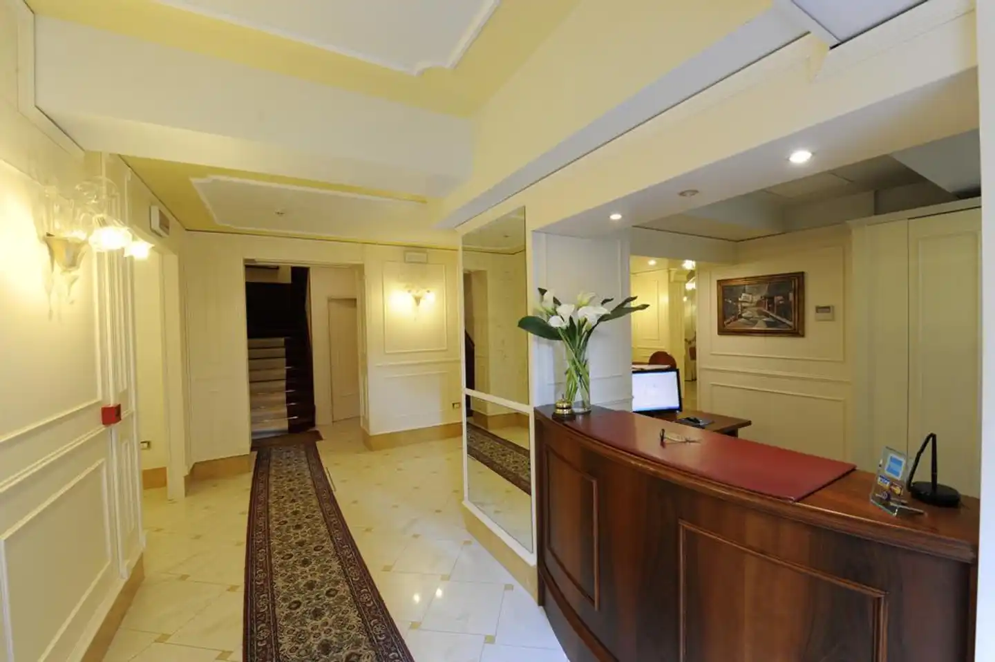 Villa Rosa Lobby