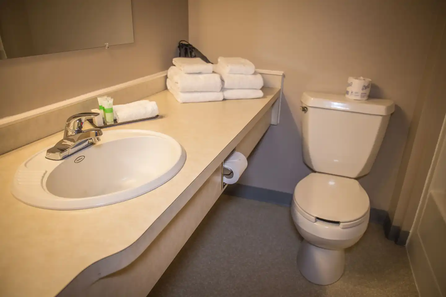 Bedrock Motel Badezimmer