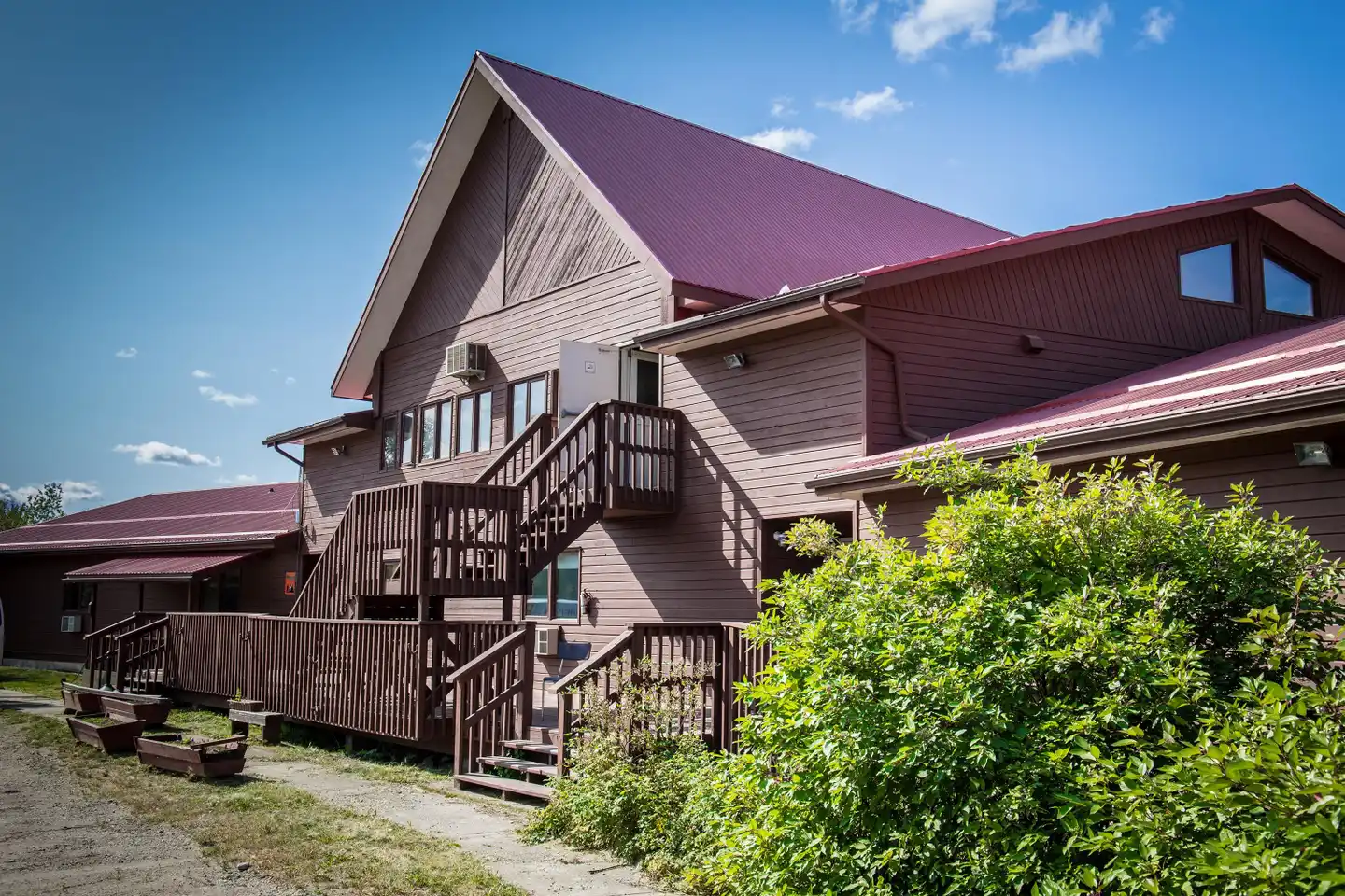 Bedrock Motel Aussenansicht