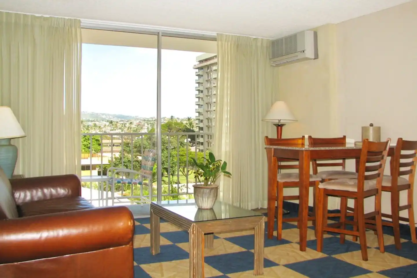 Ewa Hotel Waikiki Wohnbeispiel