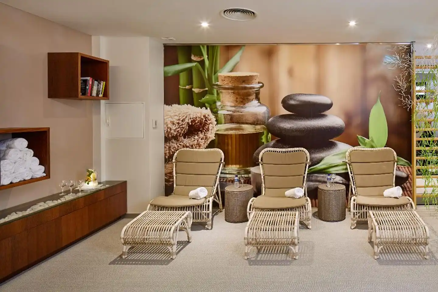 Faro Lobby