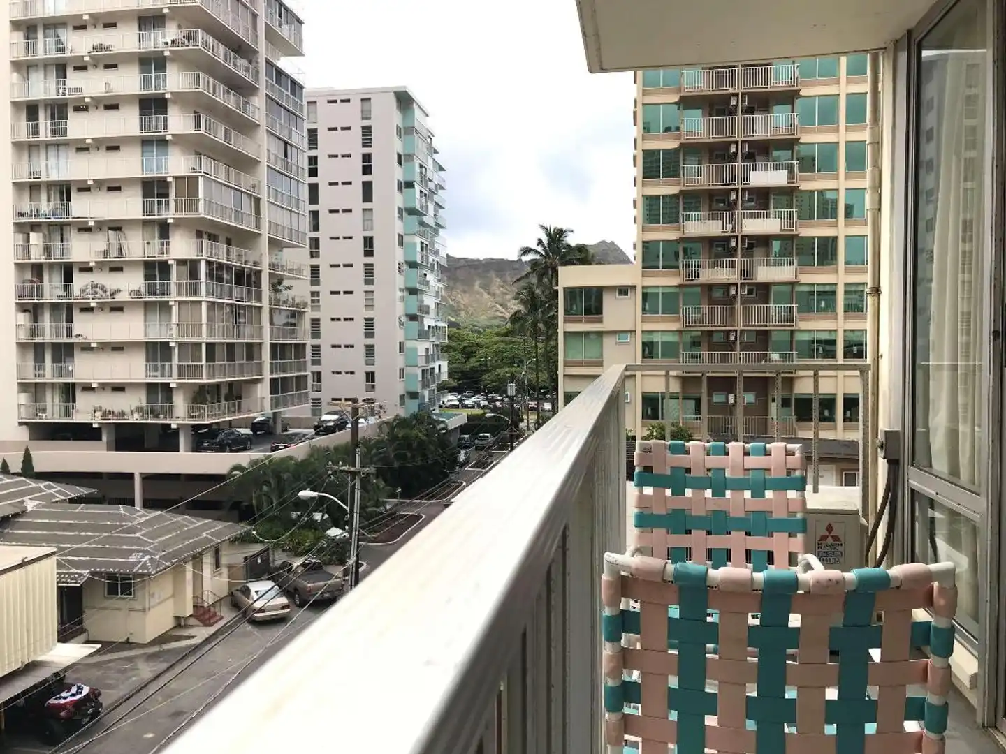 Ewa Hotel Waikiki Aussenansicht
