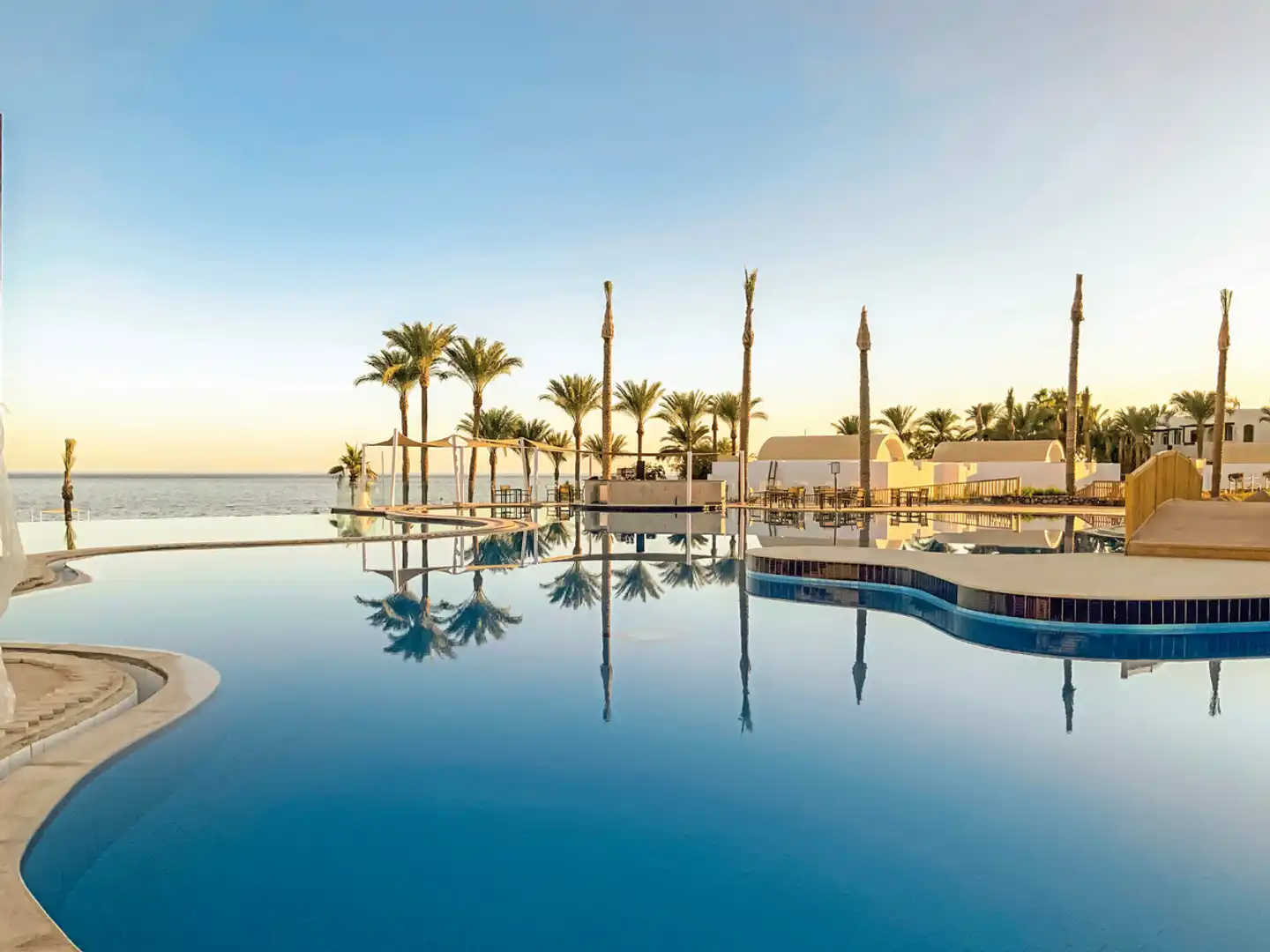 SUNRISE Diamond Beach Resort - Grand Select Pool