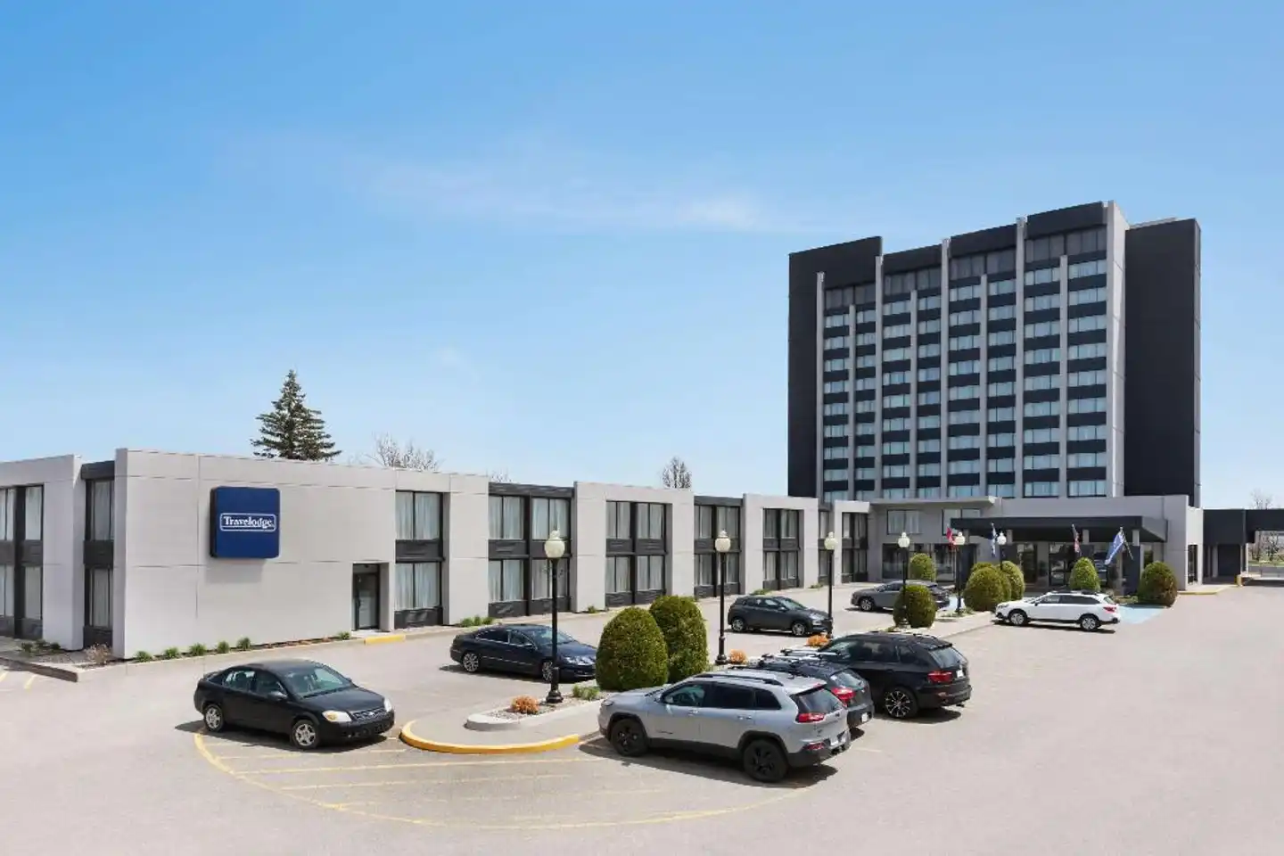 Travelodge by Wyndham Hotel & Convention Centre Quebec Aussenansicht