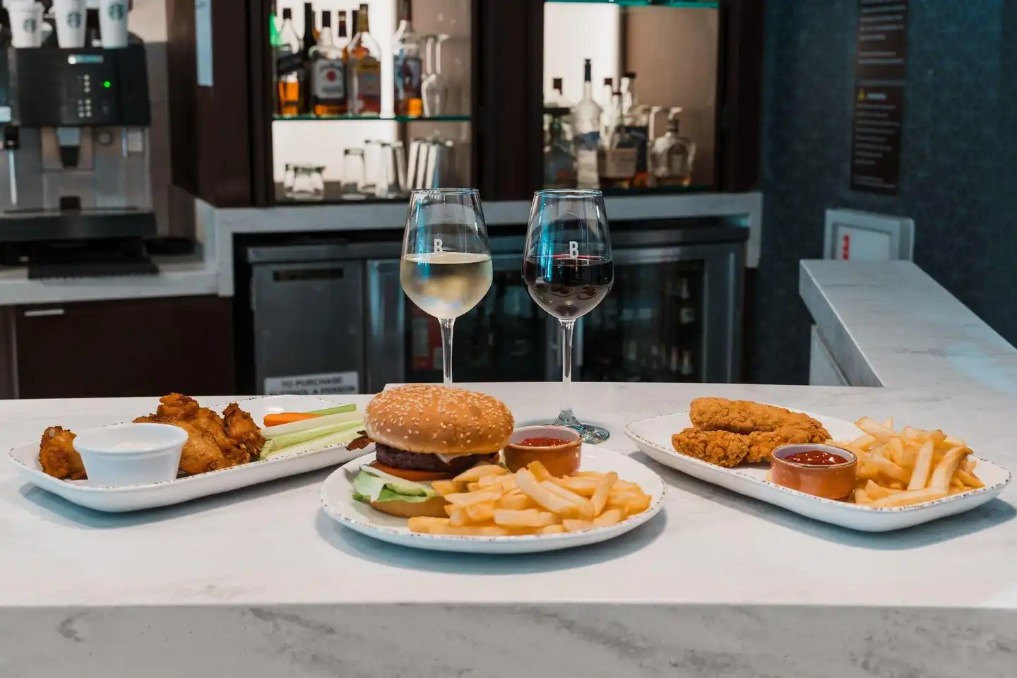Courtyard by Marriott Los Angeles LAX/Century Boulevard Restaurant