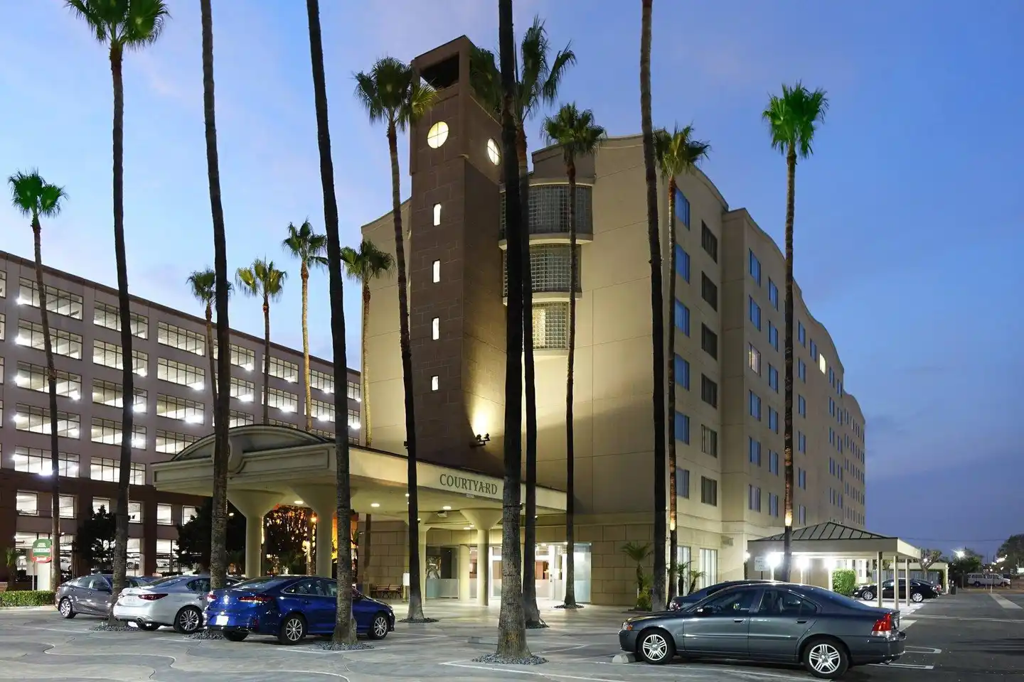 Courtyard by Marriott Los Angeles LAX/Century Boulevard Aussenansicht