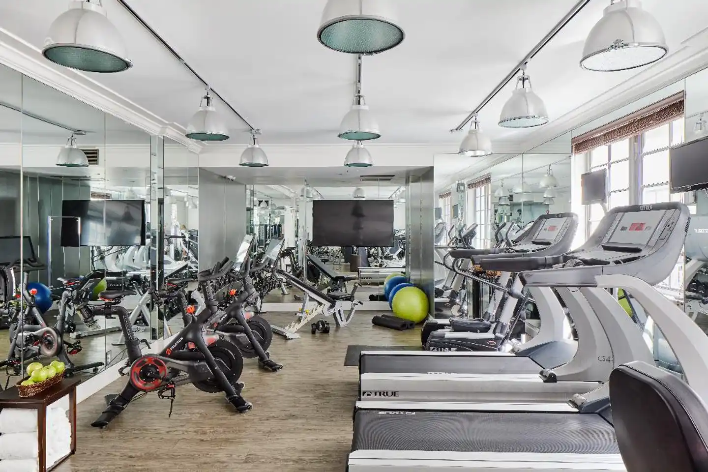 The Betsy Hotel, South Beach Sport und Entertainment
