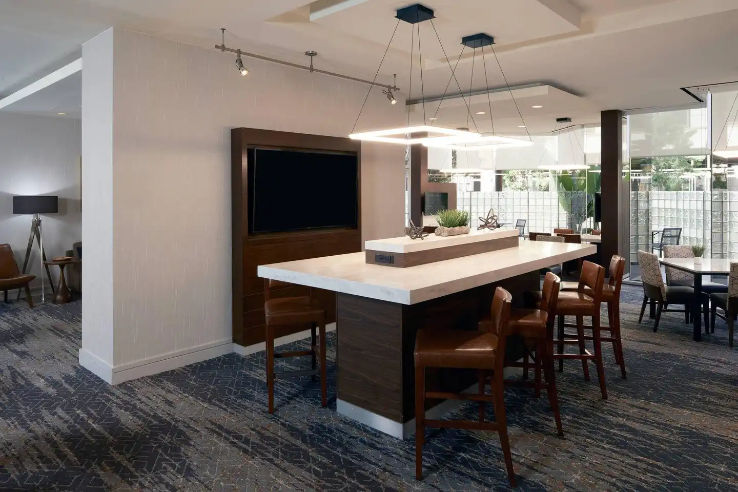 Courtyard by Marriott Los Angeles LAX/Century Boulevard Bar