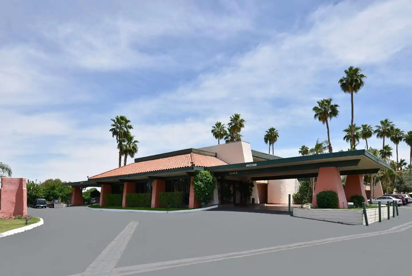 Travelodge by Wyndham Palm Springs Aussenansicht