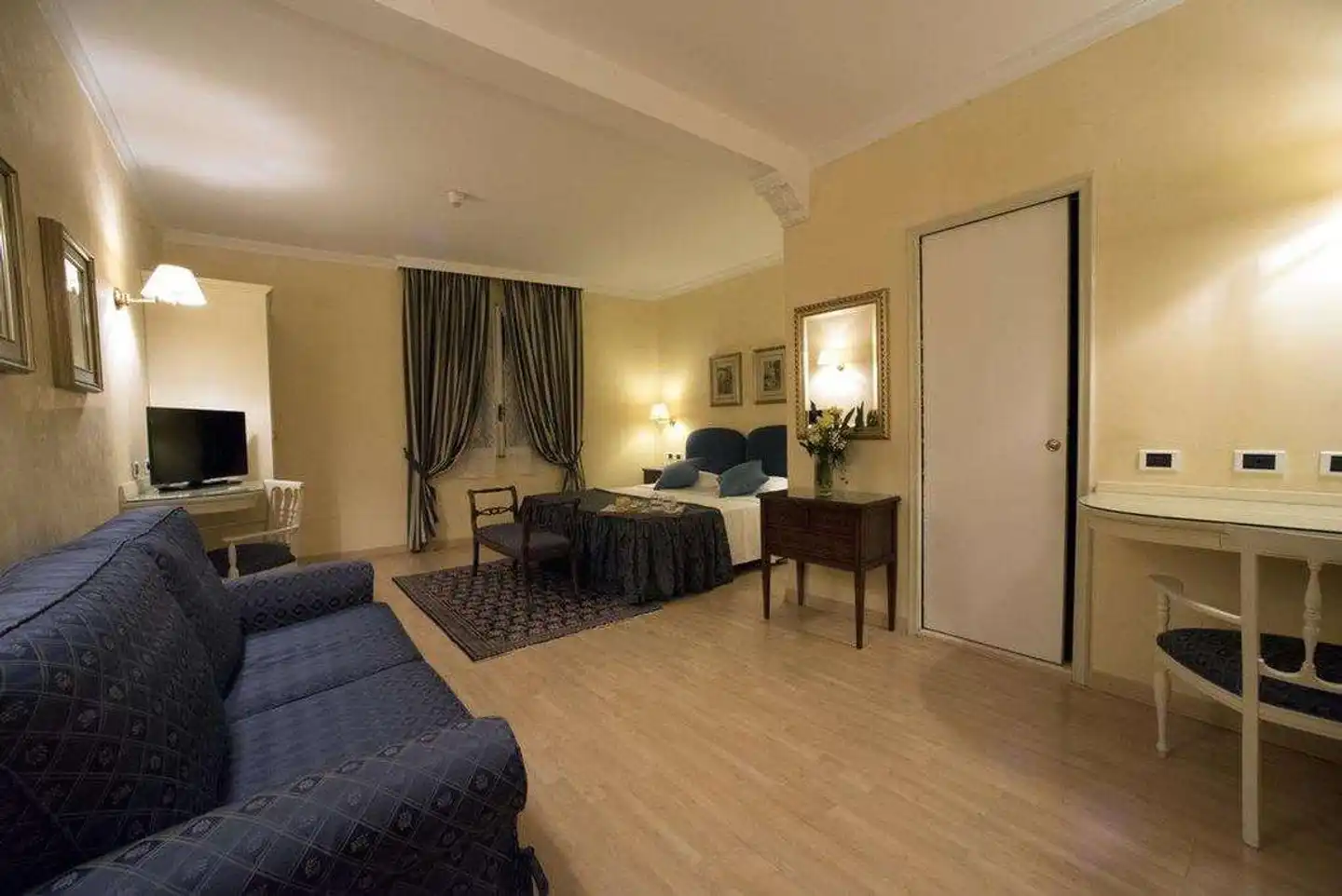 Phi Hotel Canalgrande Wohnbeispiel