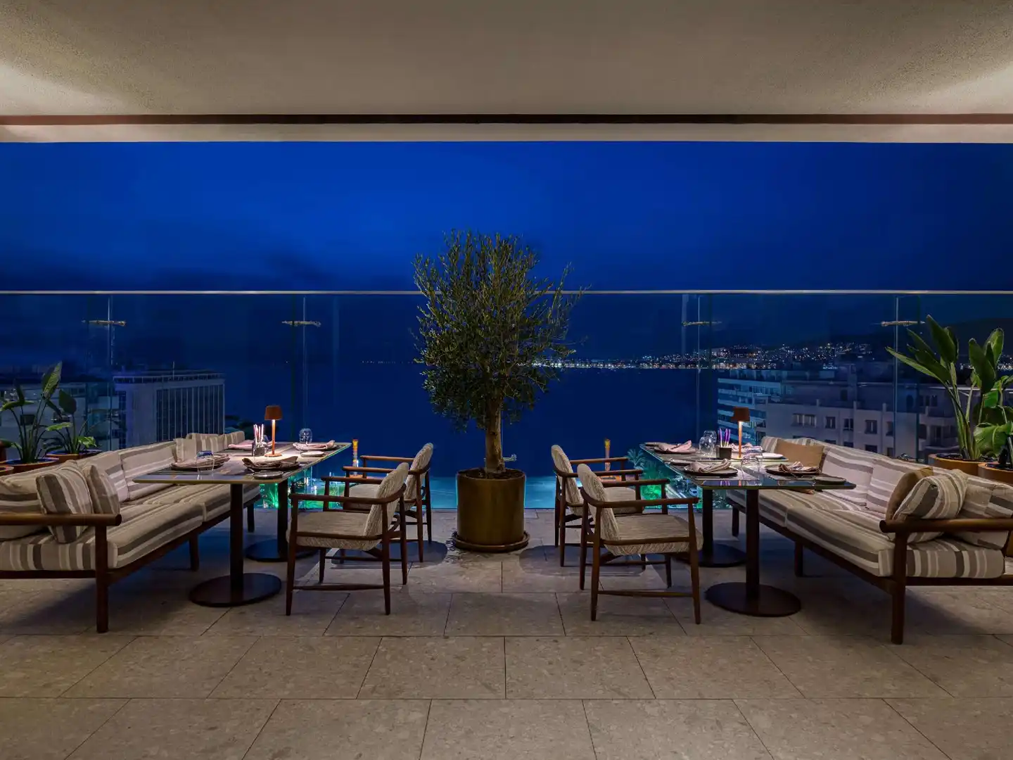 Swissôtel Grand Efes Izmir Restaurant