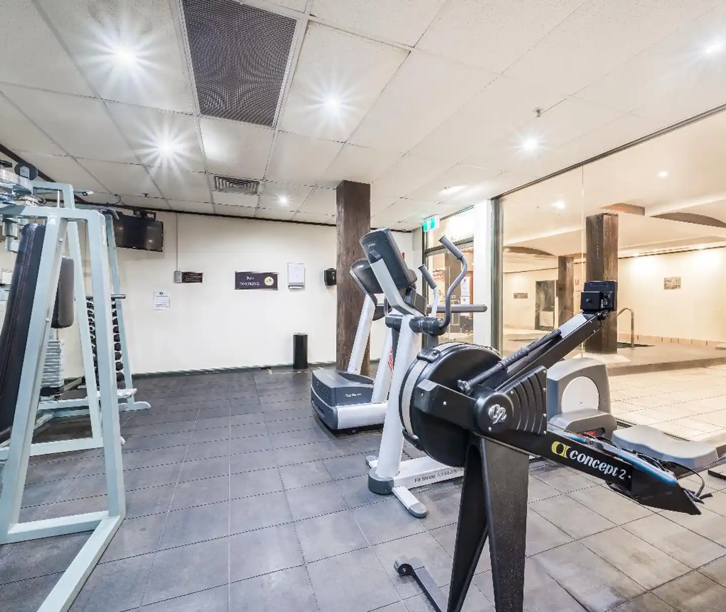 Oaks Sydney Goldsbrough Suites Sport und Entertainment