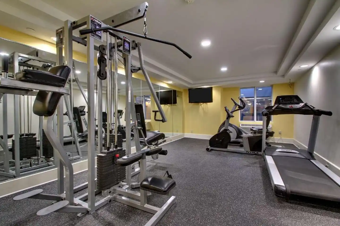 Best Western Plus New Englander Sport und Entertainment