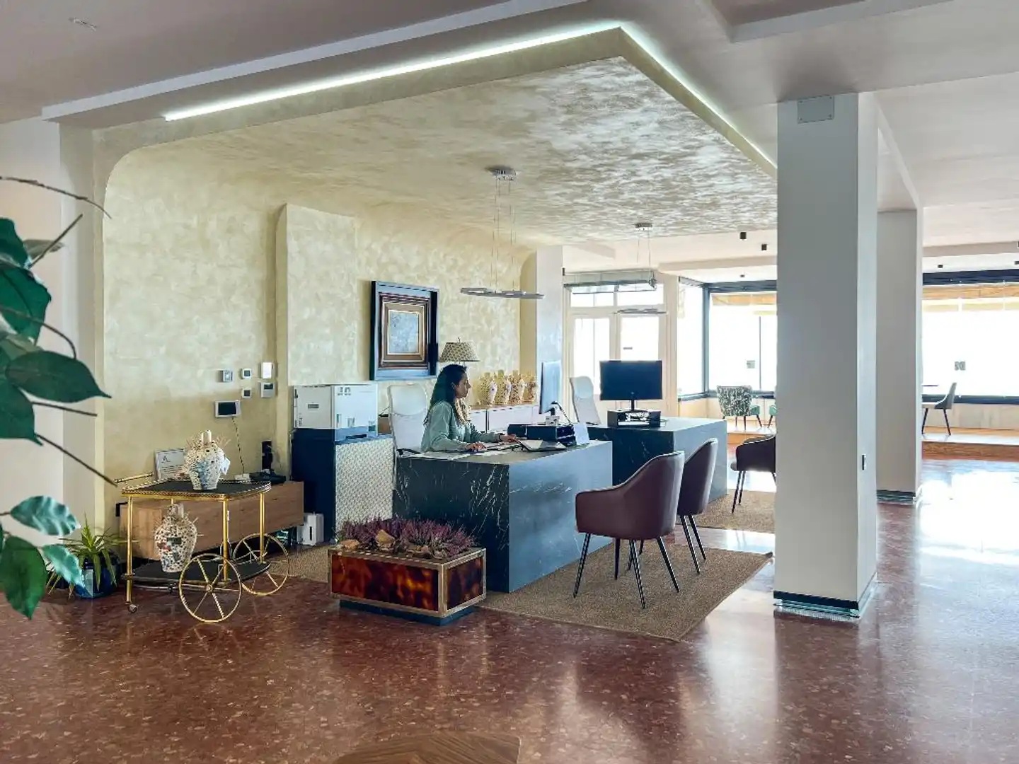 Fay Victoria Beach Lobby