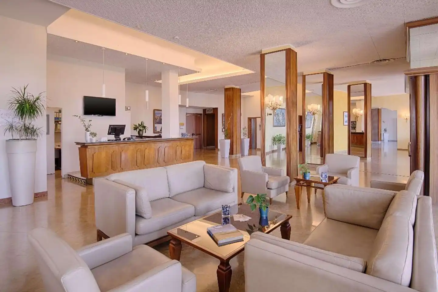 NH Ancona Lobby