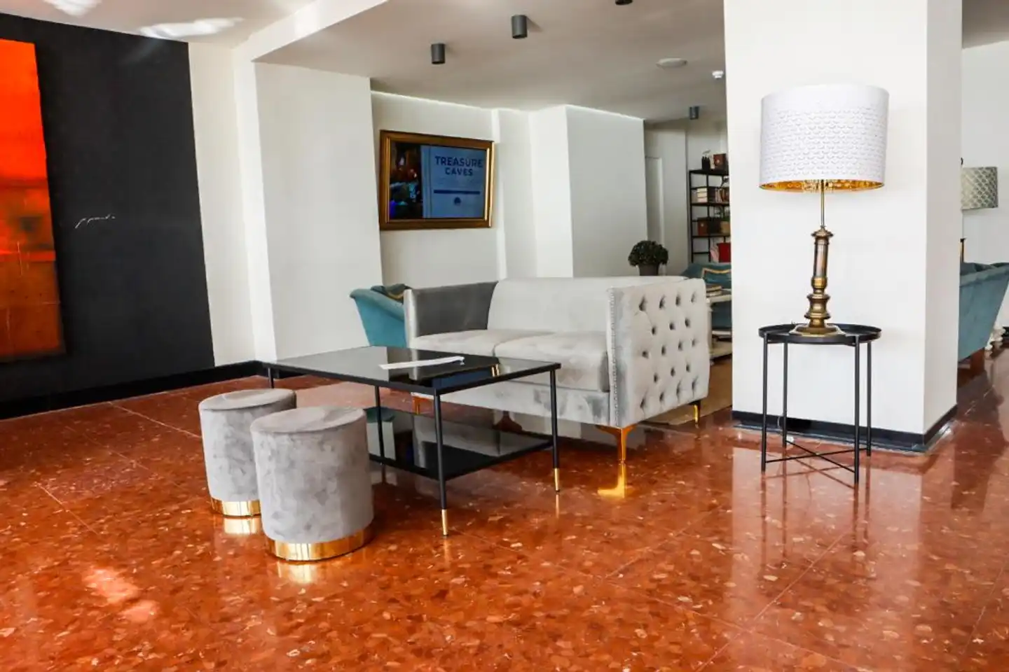 Fay Victoria Beach Lobby