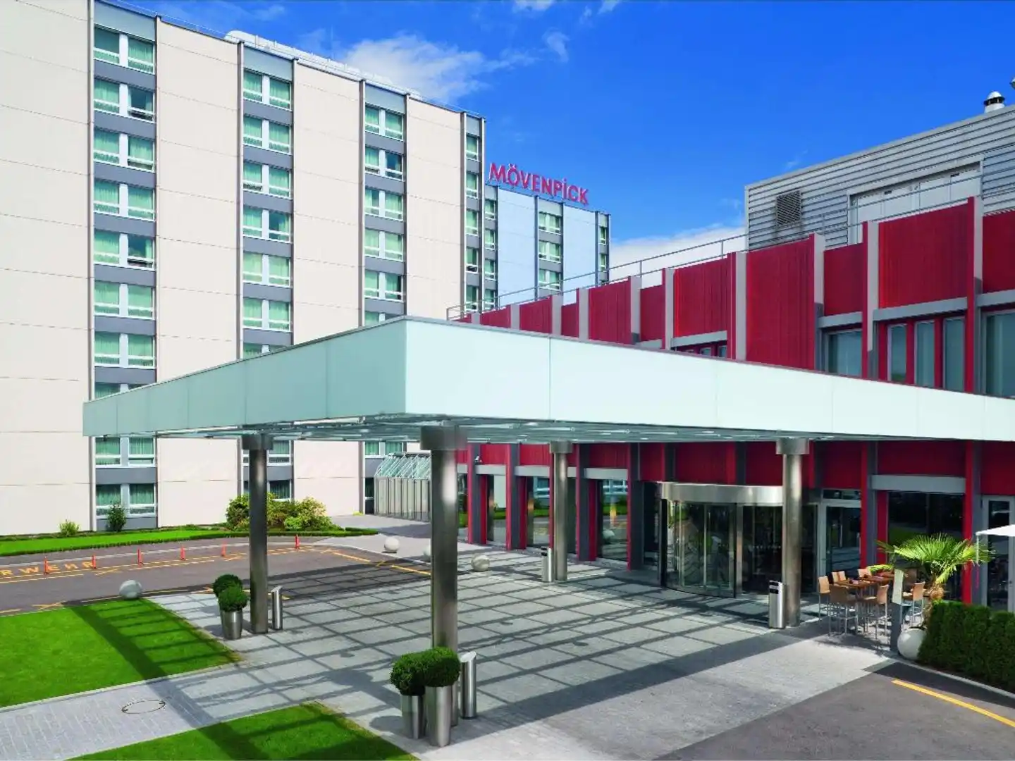 Mövenpick Hotel Zürich Airport Aussenansicht