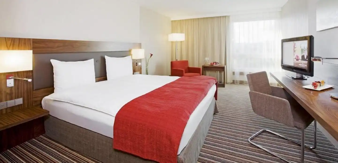 Mövenpick Hotel Zürich Airport Wohnbeispiel