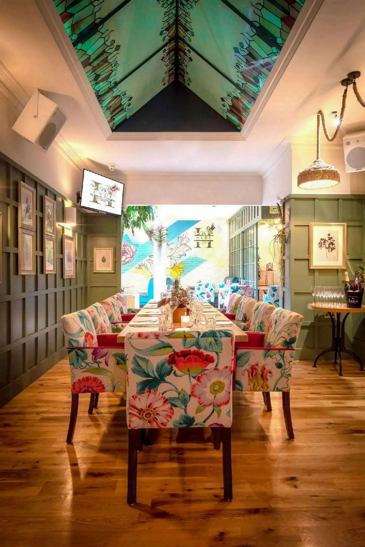 HYDE Hotel Restaurant