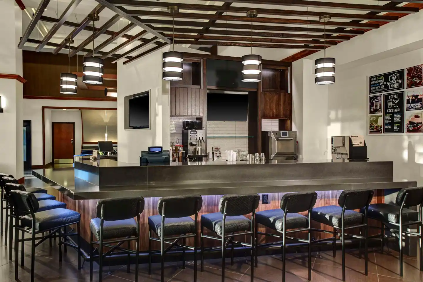 Hyatt Place Nashville/Opryland Bar