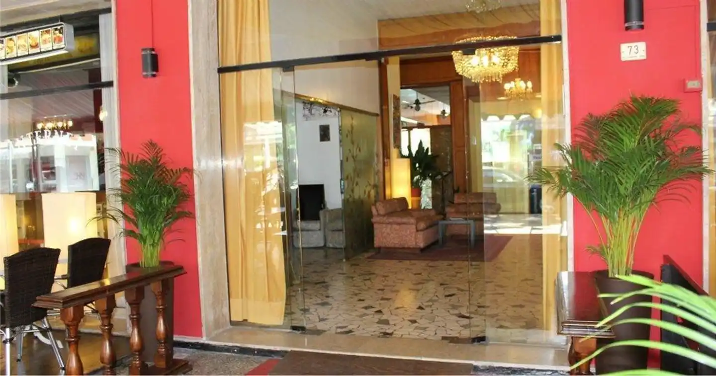 Amalfi Lobby