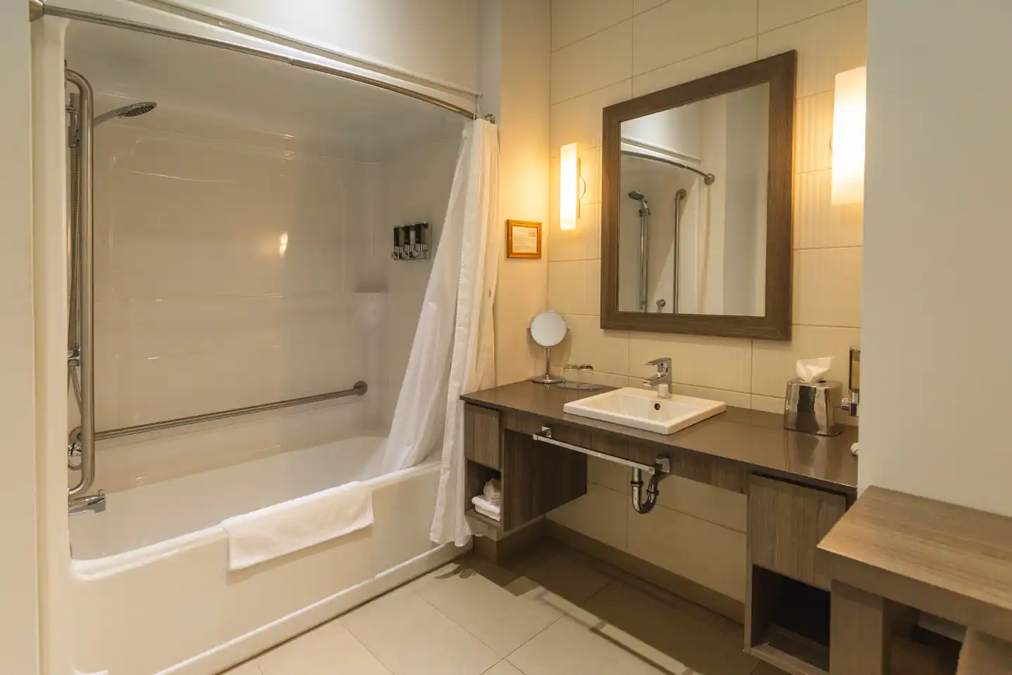 Hôtel Universel Rivière-du-Loup Badezimmer
