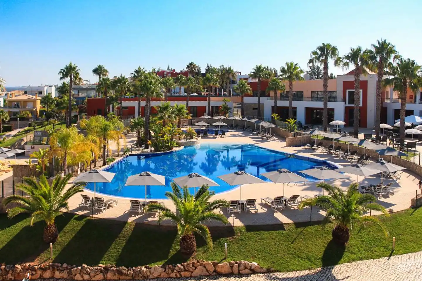 Vitor's Village Pool