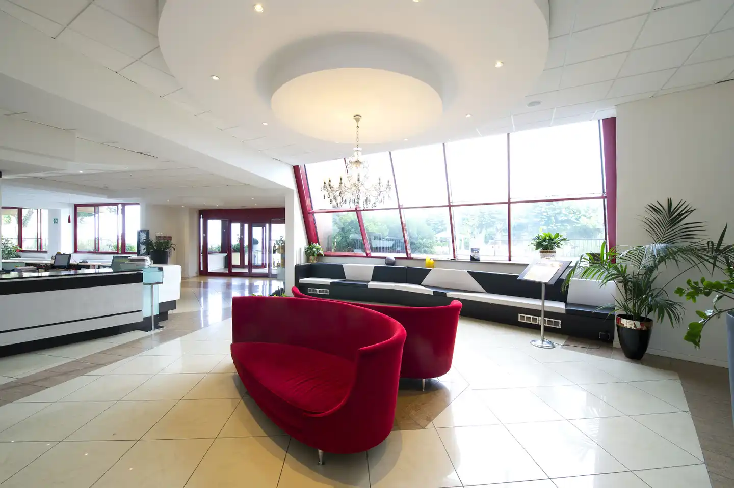 Grand Hotel Admiral Palace Lobby