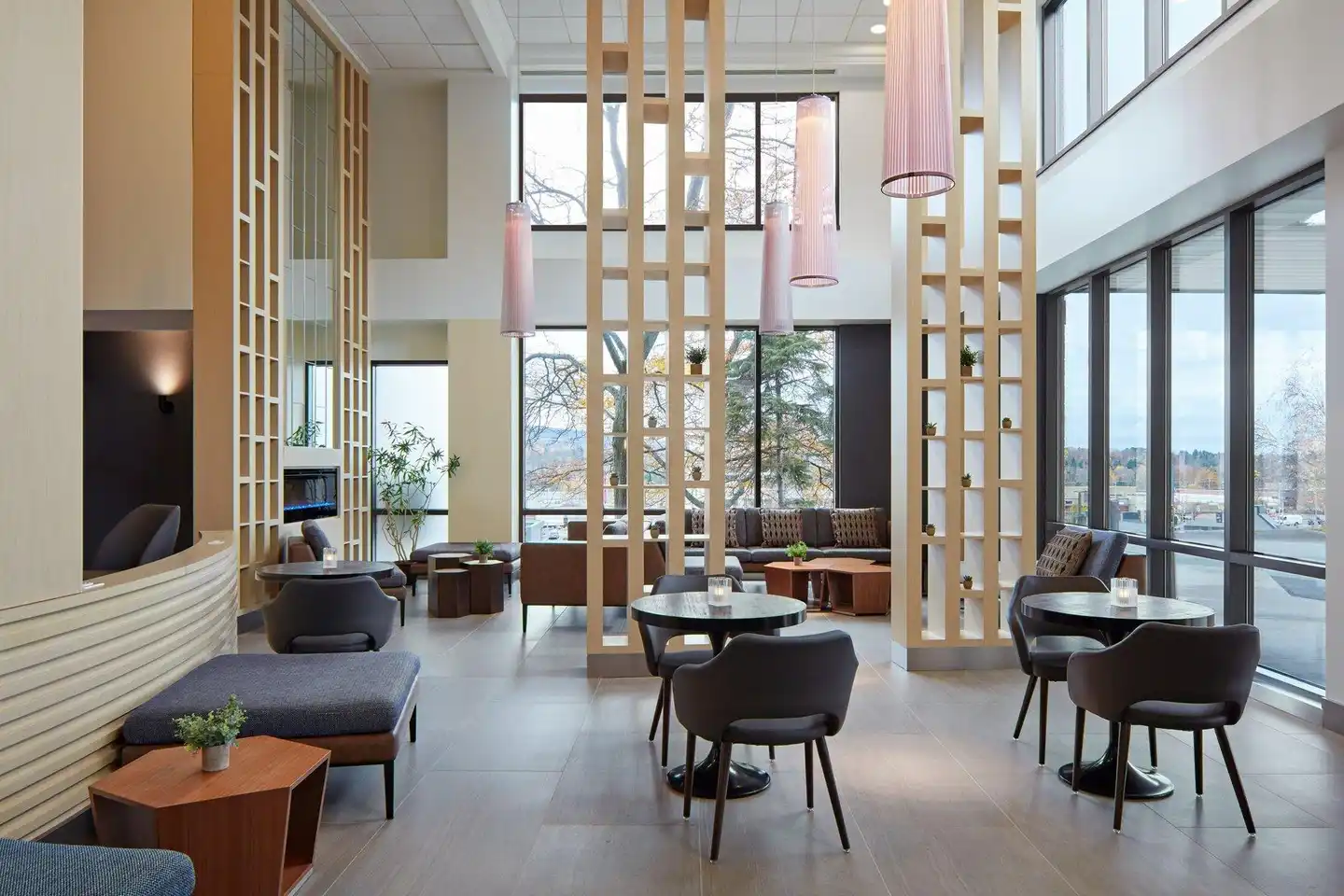 Delta Hotels by Marriott Sherbrooke Conference Centre Lobby