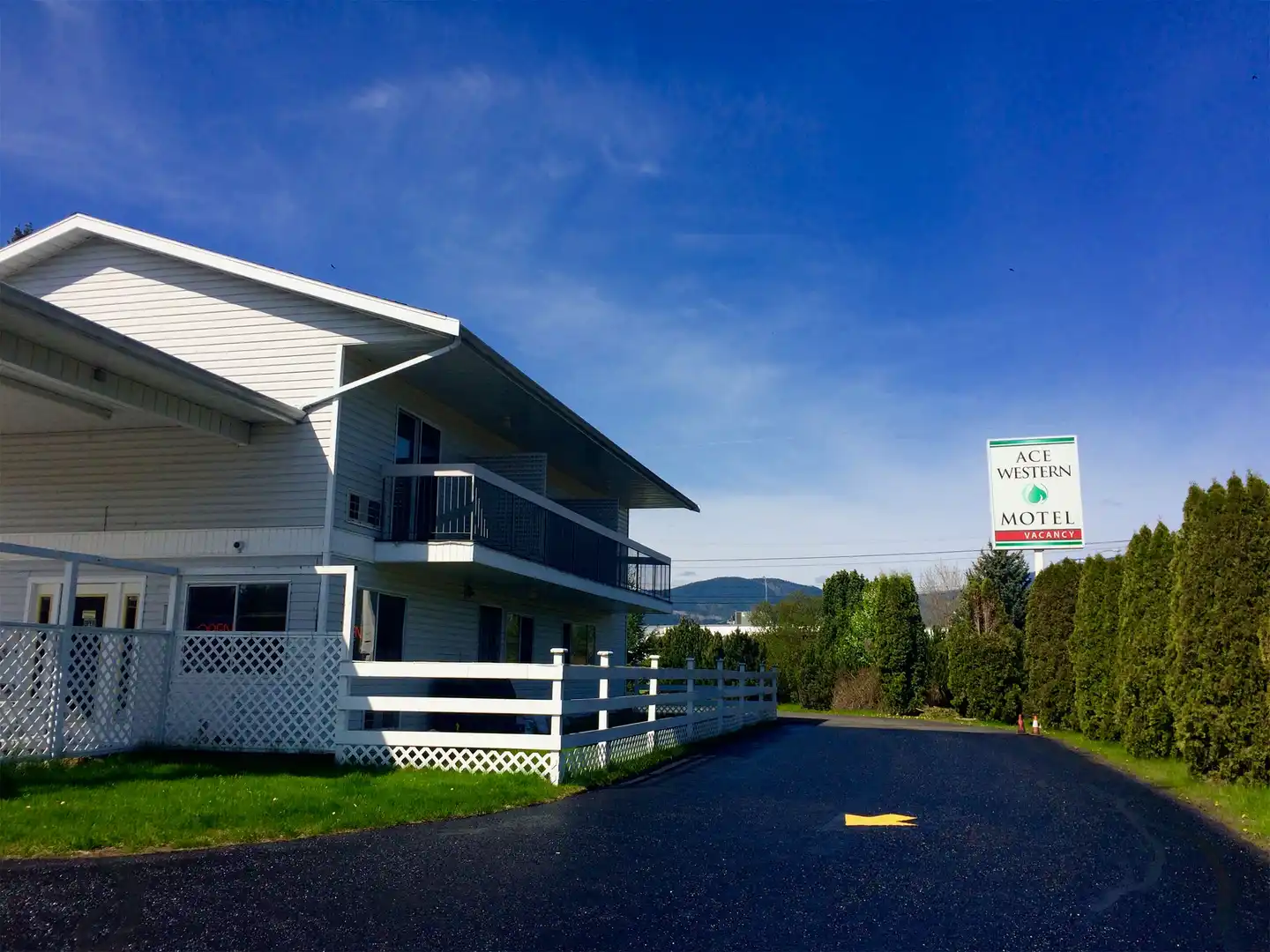 Ace Western Motel Aussenansicht