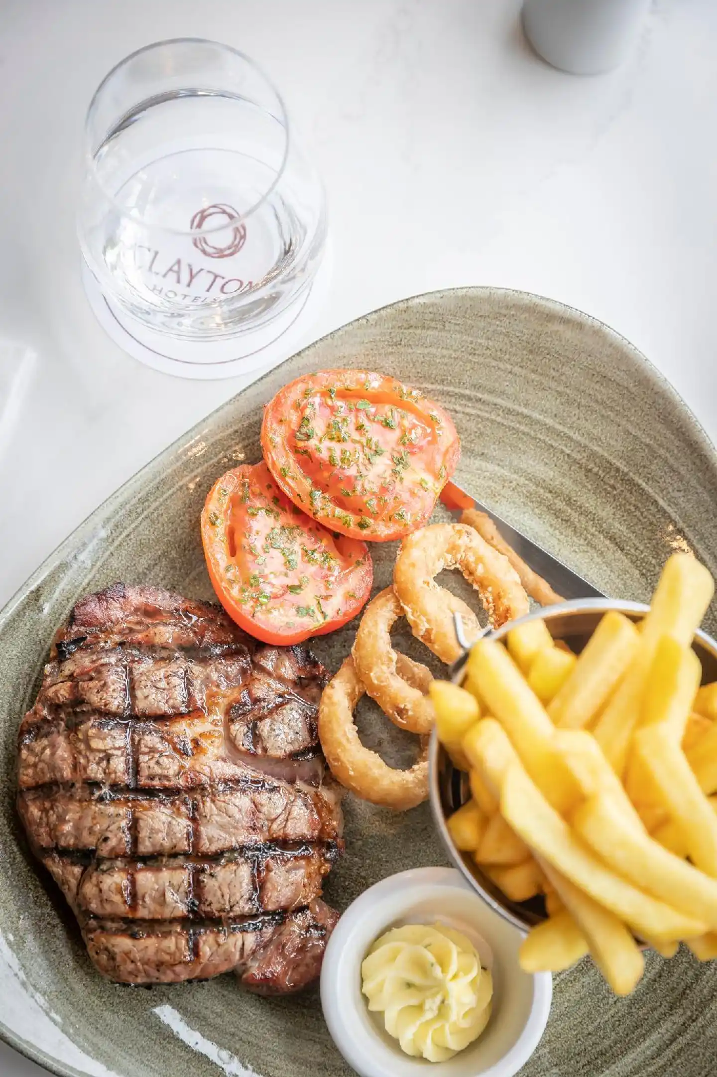 Clayton Hotel Leopardstown Personen