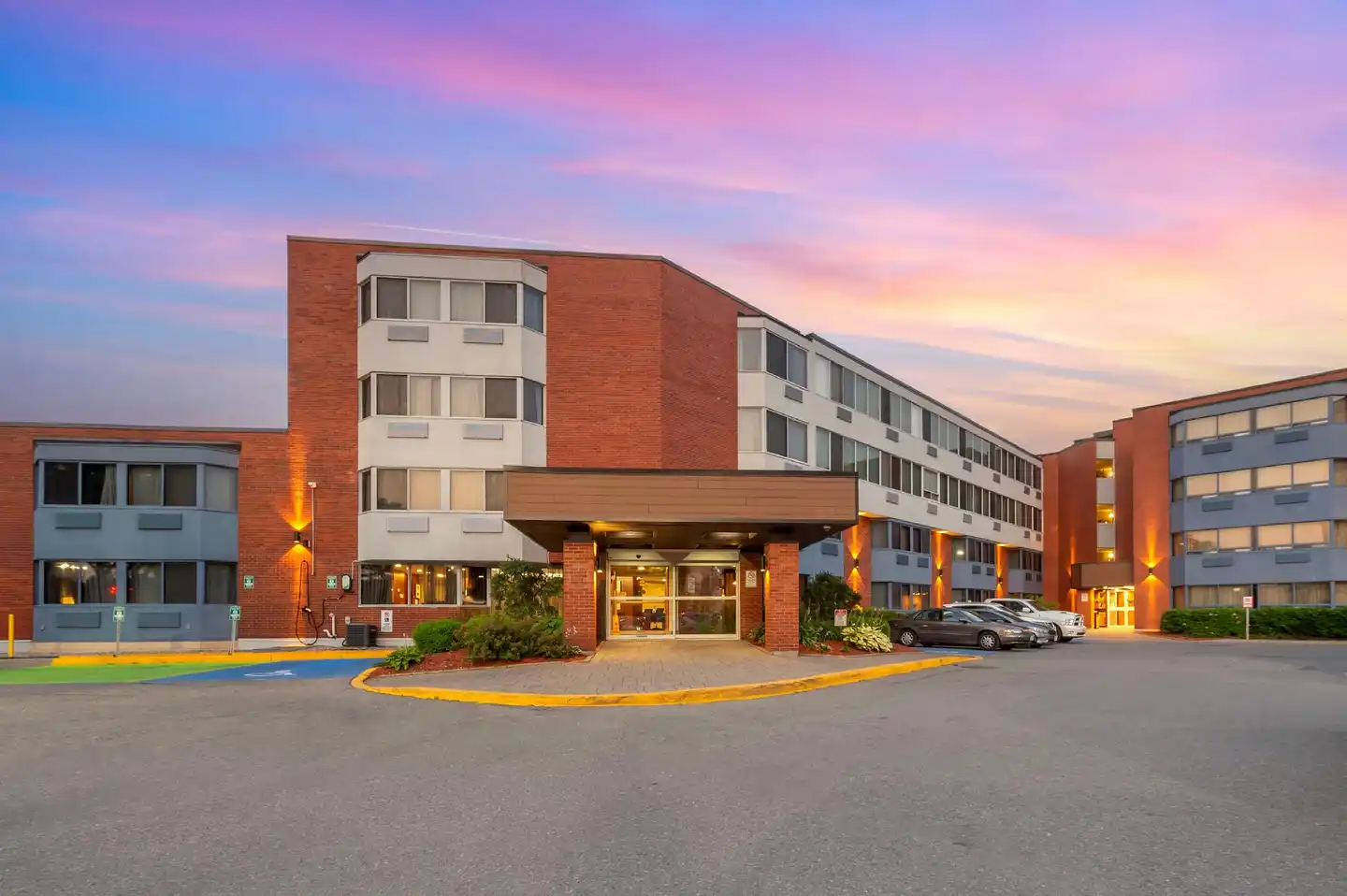 Best Western Plus Ottawa City Centre Aussenansicht