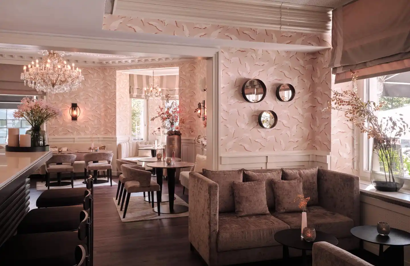Alden Bar