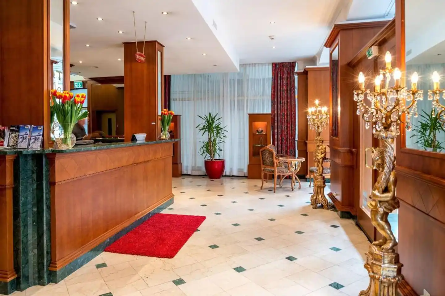 Diplomate Lobby