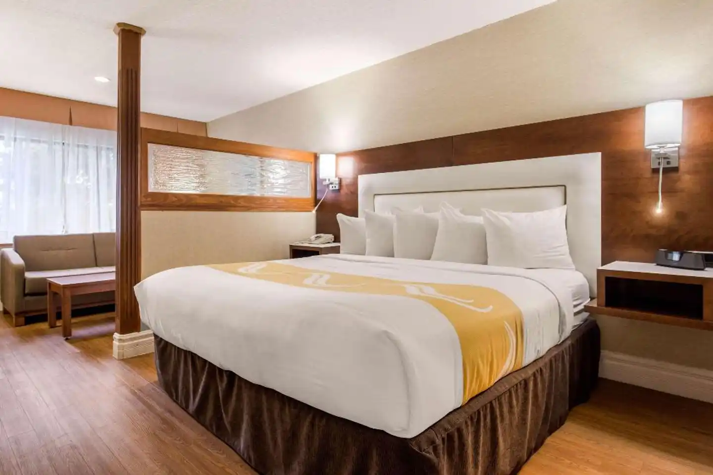Quality Inn & Suites & Conference Centre - Gatineau Wohnbeispiel