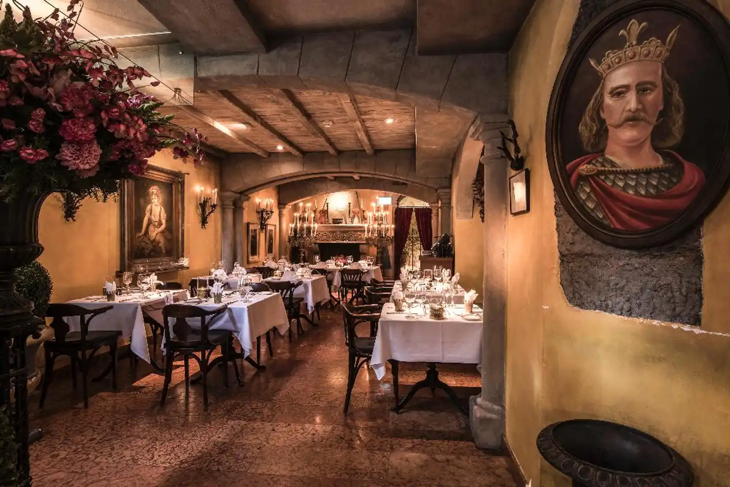 Central Plaza Restaurant