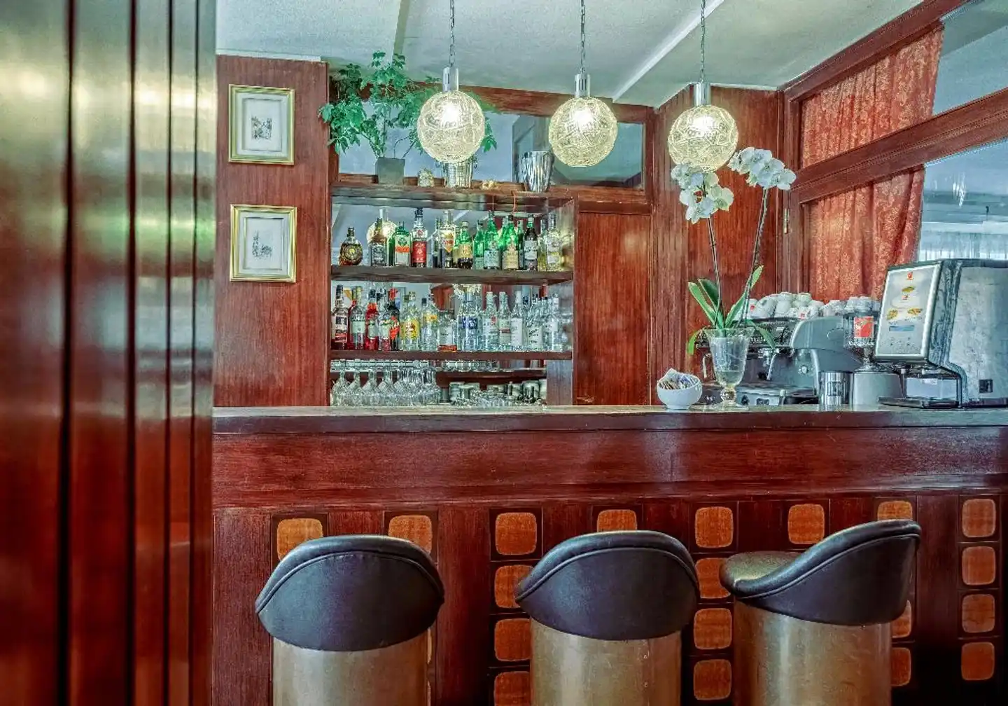 Rigel Bar