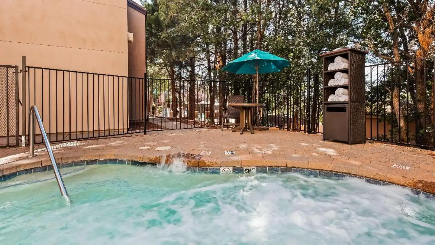 Best Western Plus Inn Of Williams Pool
