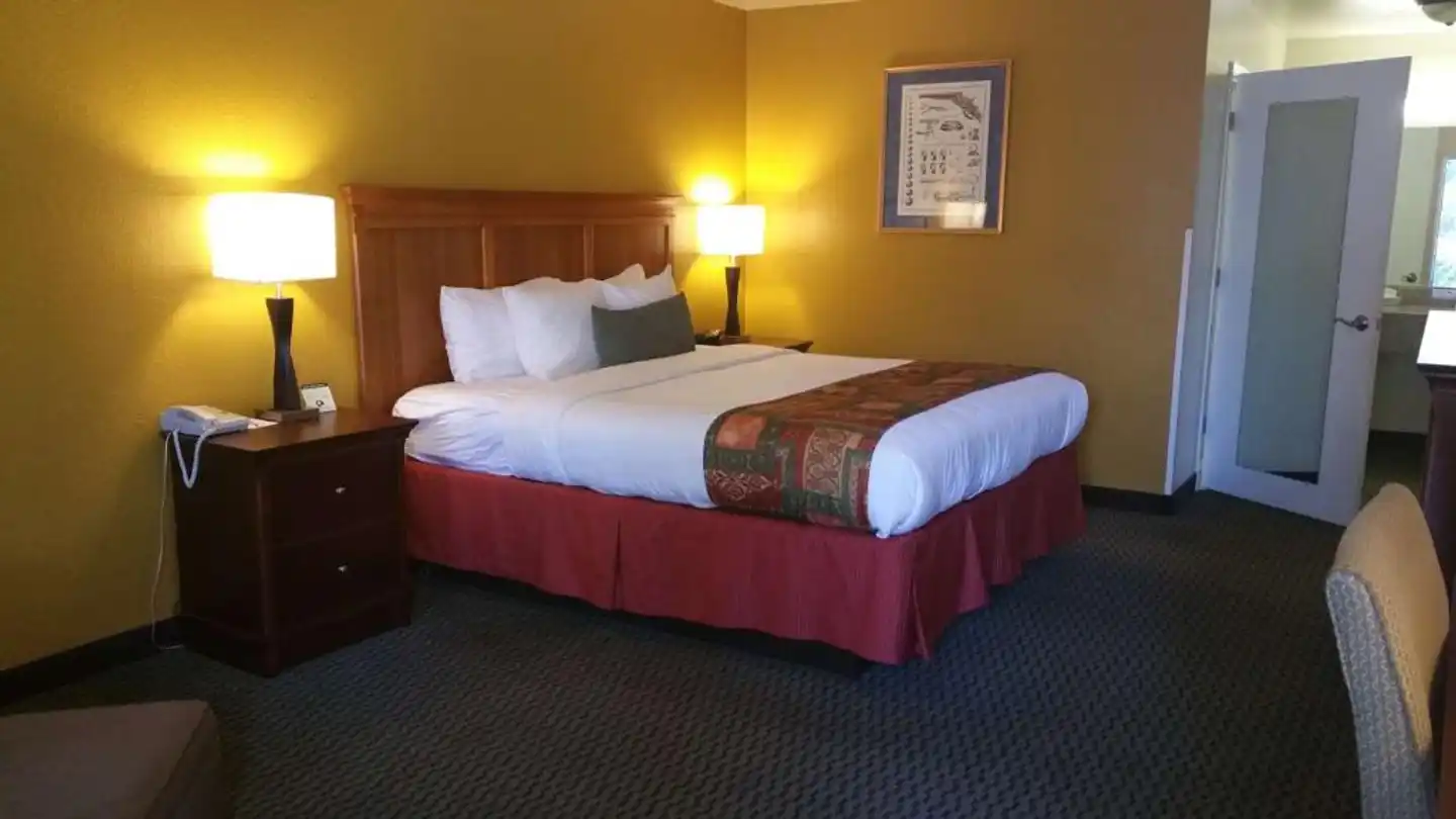 Best Western Plus Sonora Oaks Hotel and Conference Center Wohnbeispiel