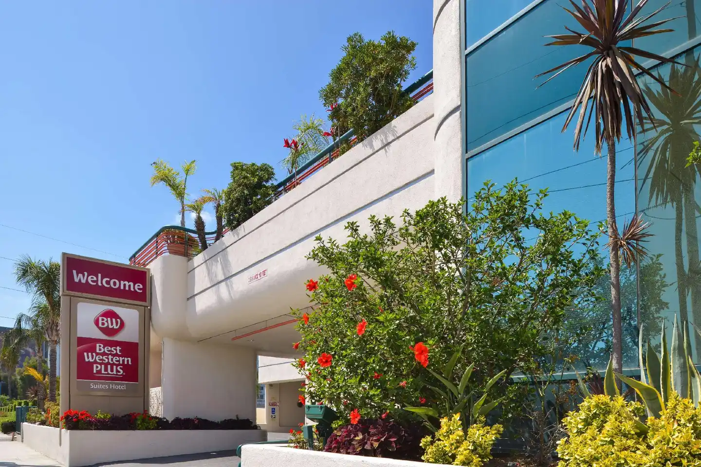 Best Western Plus Suites Hotel - Los Angeles LAX Airport Aussenansicht