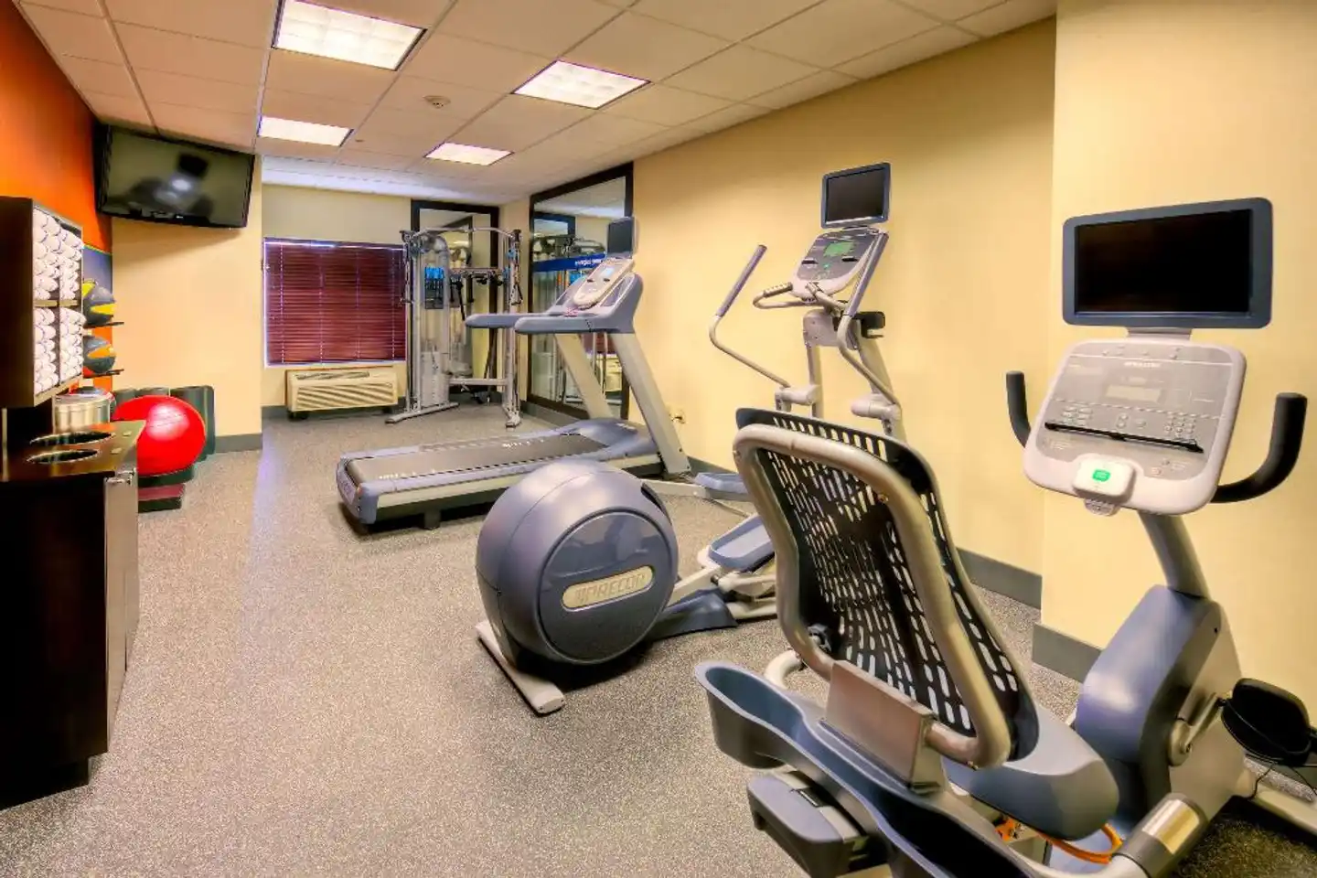 Hampton Inn & Suites Palmdale Sport und Entertainment