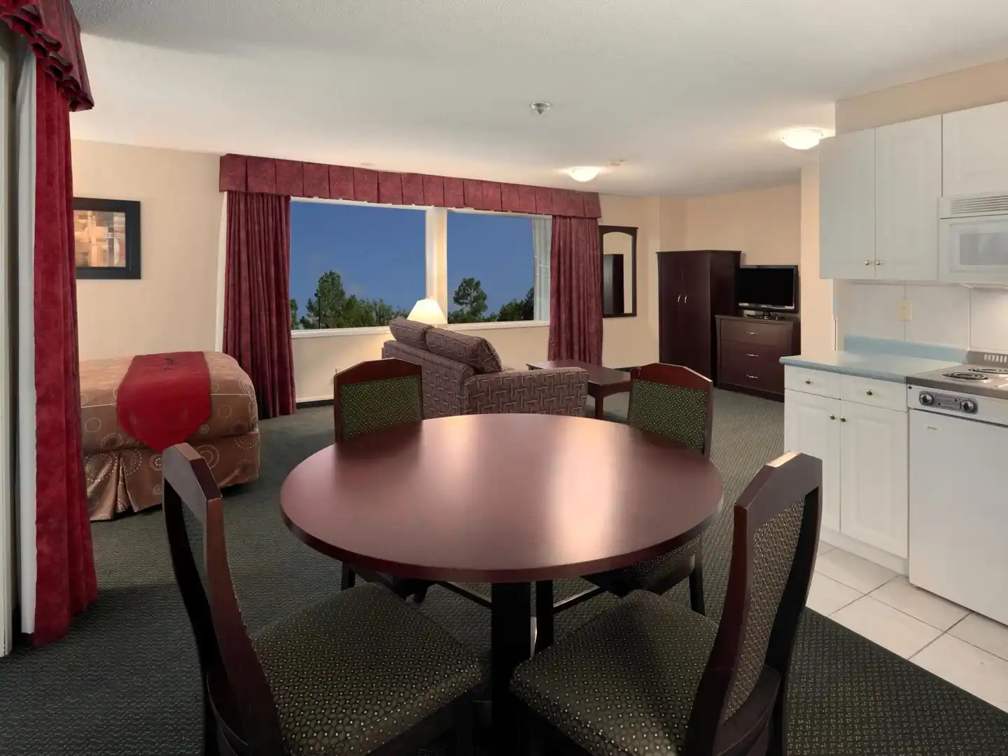 Travelodge Nanaimo Lobby