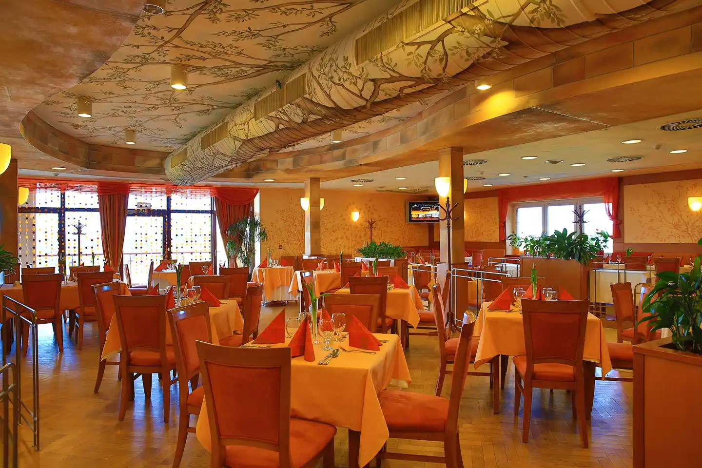 PRIMAVERA Hotel & Congress centre Restaurant