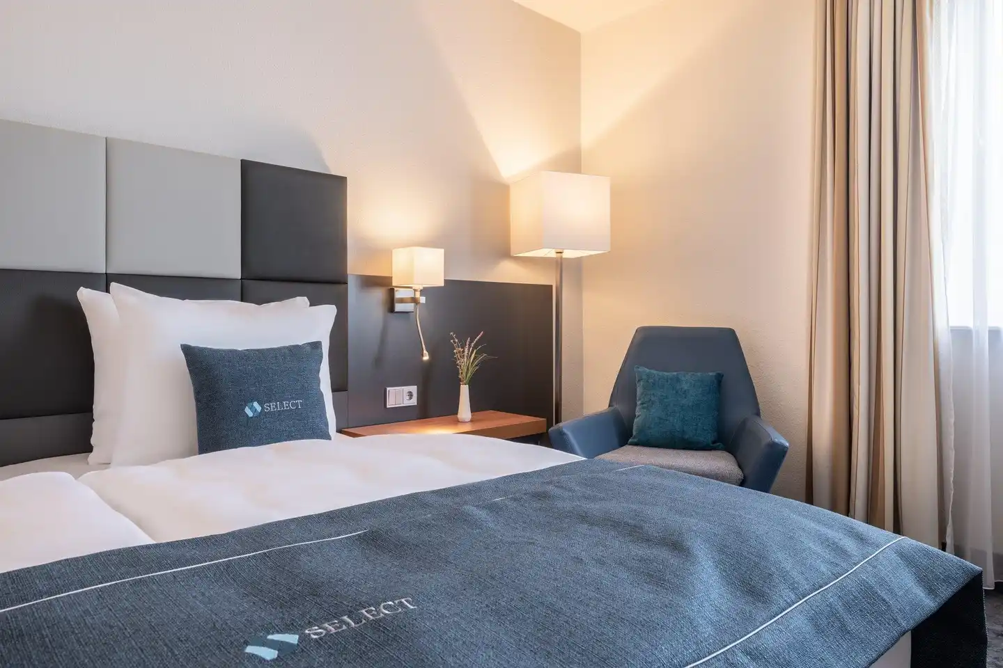 Select Hotel Rüsselsheim Wohnbeispiel