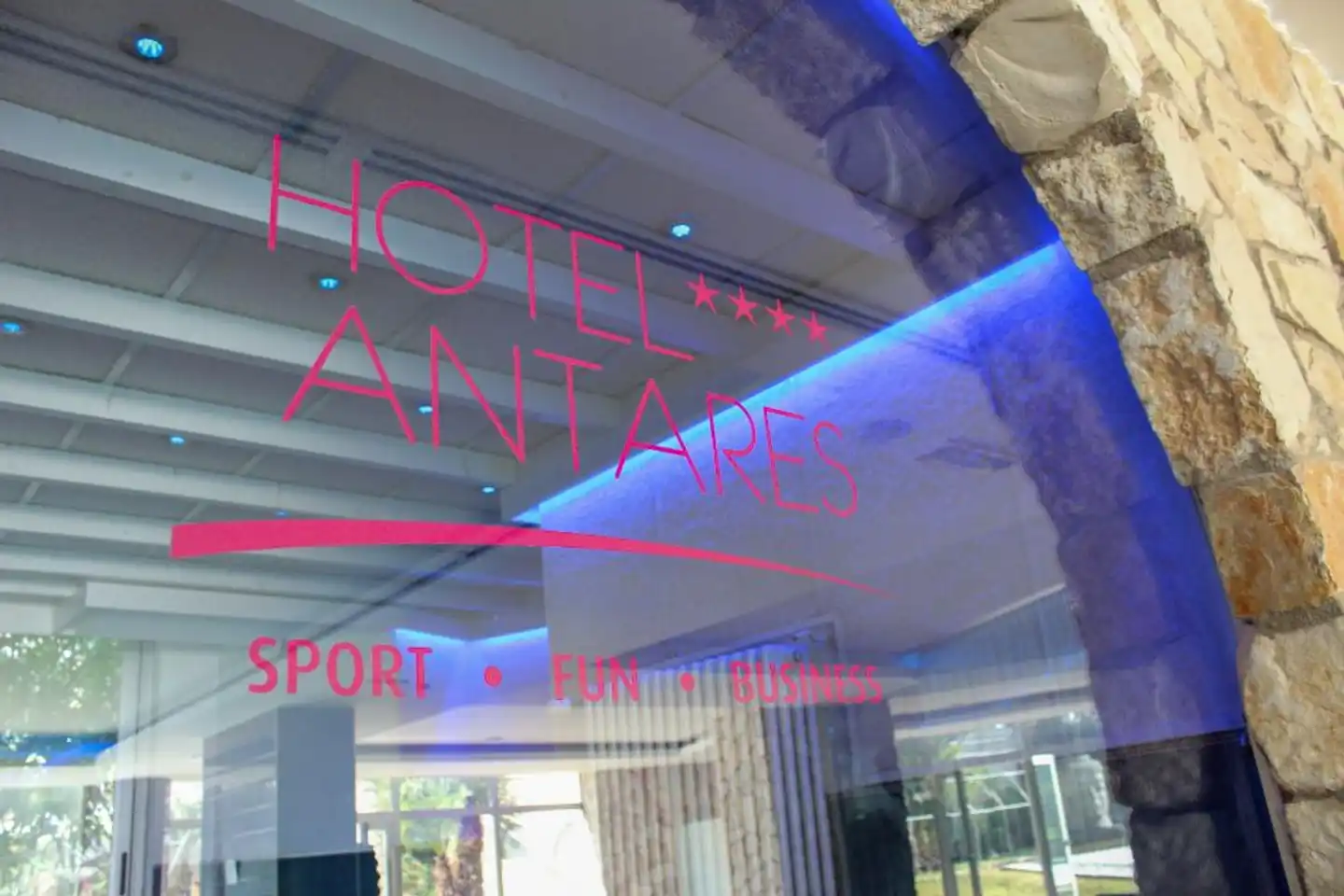 Antares Sport Beauty & Wellness Lobby