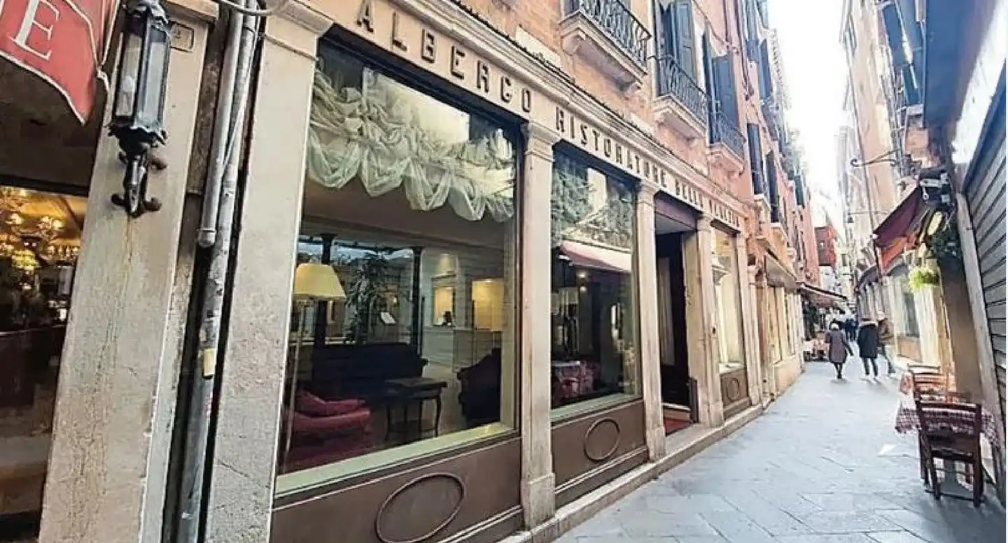 Bella Venezia Aussenansicht