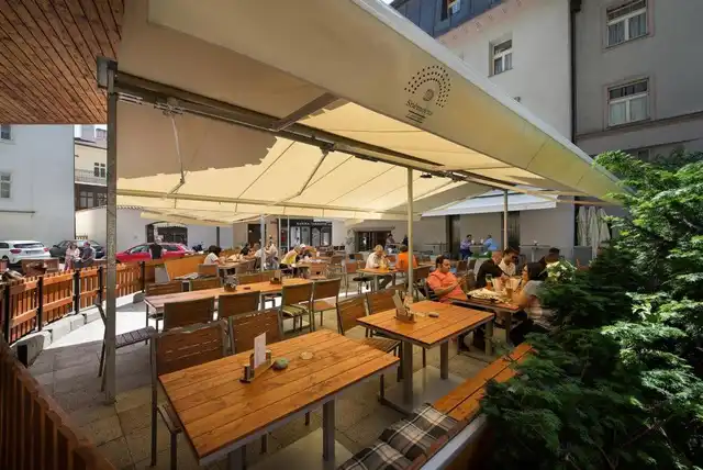 EA Hotel Royal Esprit Restaurant