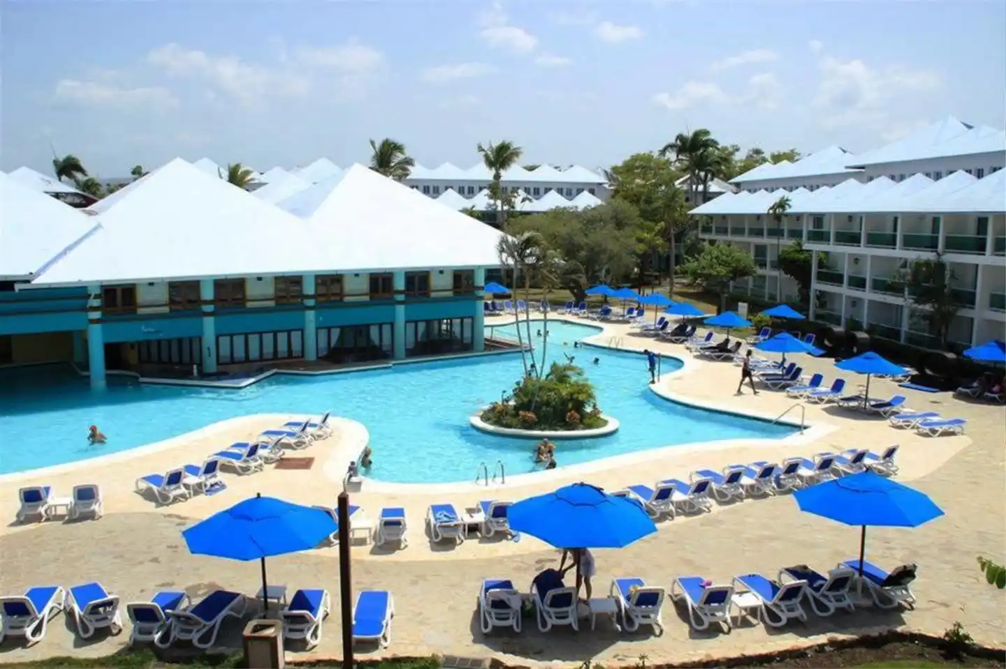 Grand Paradise Playa Dorada Pool