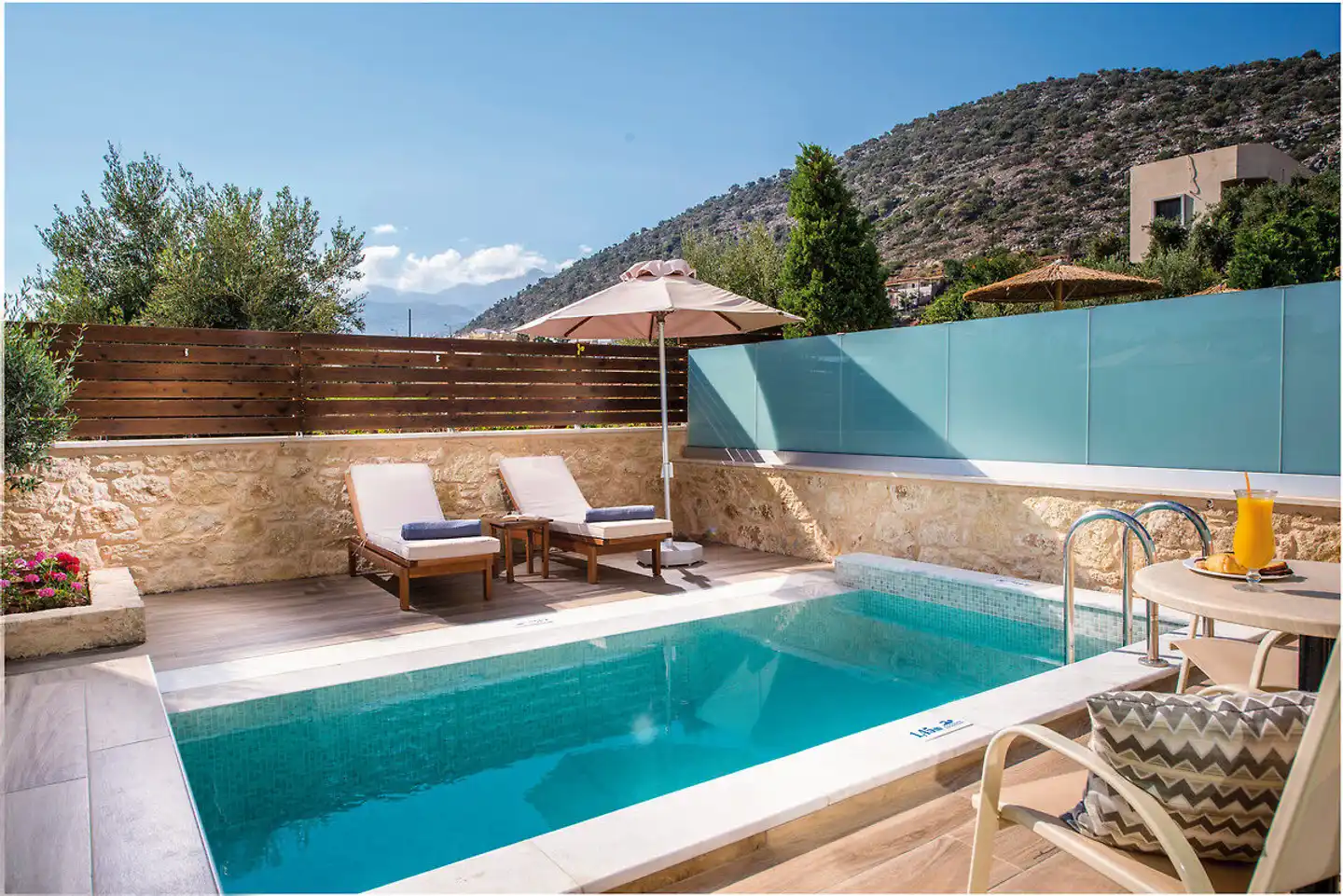 Cactus Royal  Spa & Resort Pool